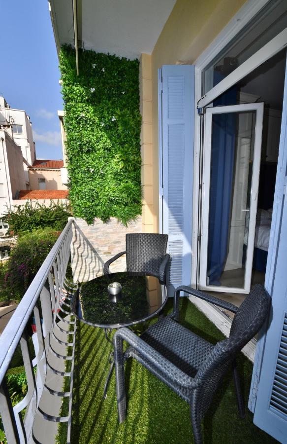 Double Room with Balcony with Garden View,925842280:JPEG