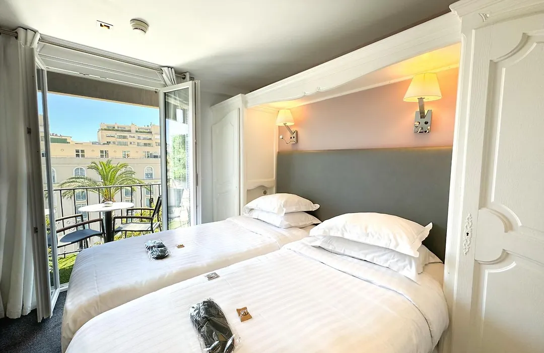 Hotel De Provence-1
